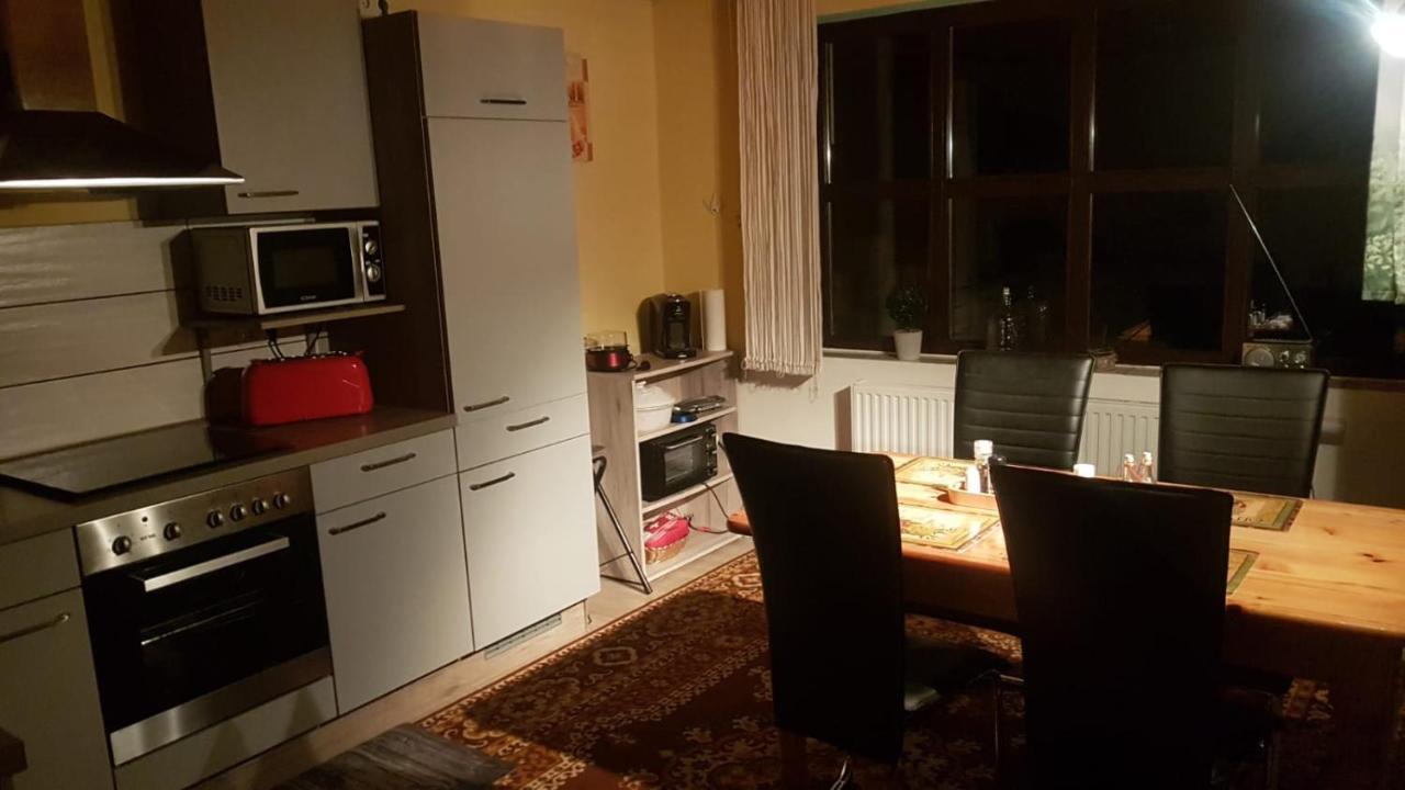Fehrenbach Monteur- Und Ferienwohnung Waldrauschen מראה חיצוני תמונה