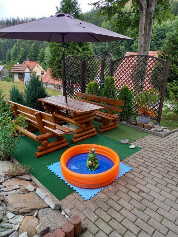Fehrenbach Monteur- Und Ferienwohnung Waldrauschen מראה חיצוני תמונה