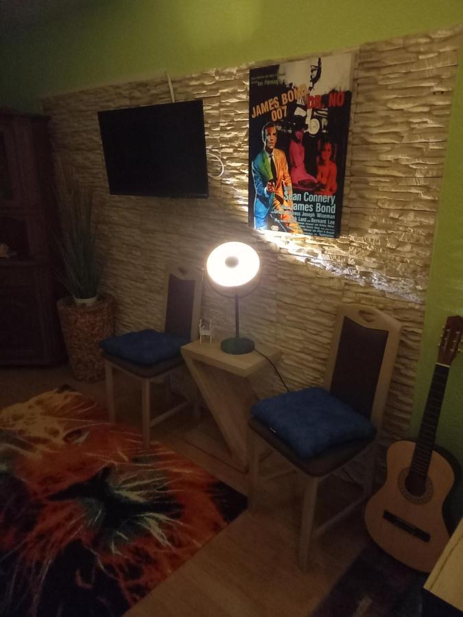 Fehrenbach Monteur- Und Ferienwohnung Waldrauschen מראה חיצוני תמונה