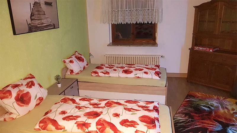 Fehrenbach Monteur- Und Ferienwohnung Waldrauschen מראה חיצוני תמונה